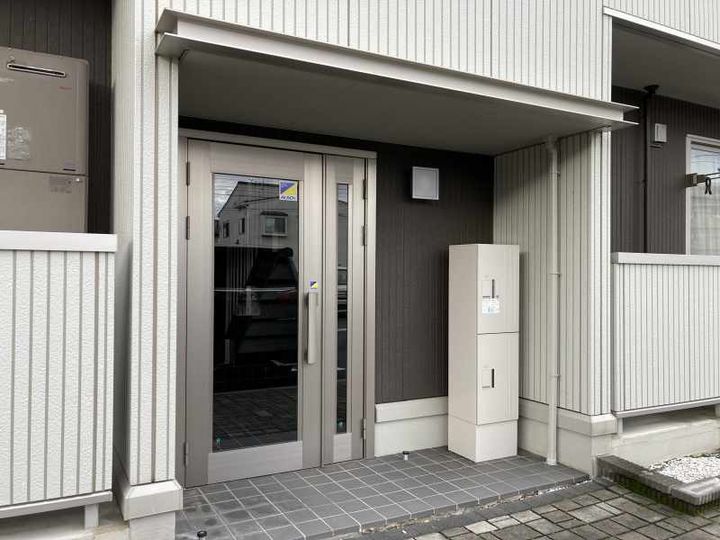ロイヤルガーデンコート新和 Aの外観