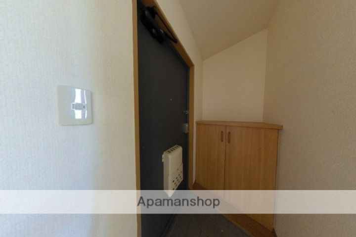 レスポラール荻川Bの玄関