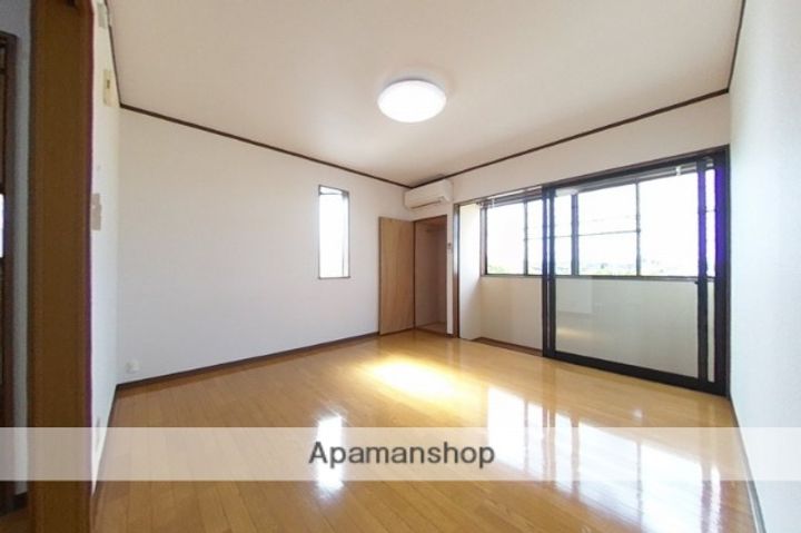 コーポ石井の居間