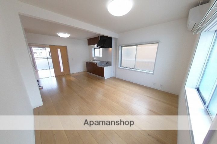 マリスながみね22の居間