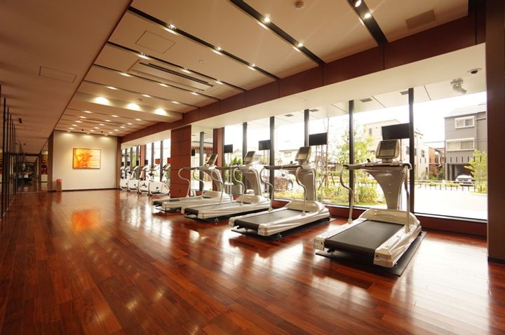 ロイヤルパークスER万代0830の内装