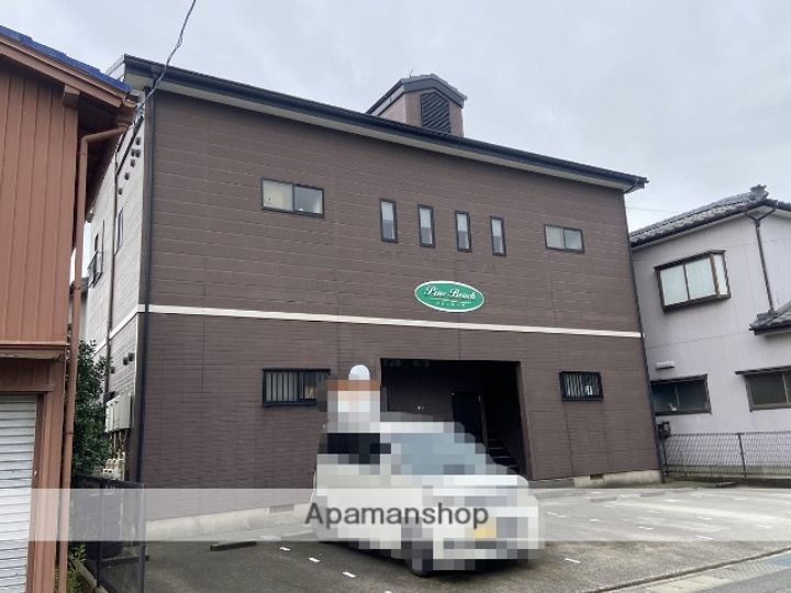 パインビーチの外観