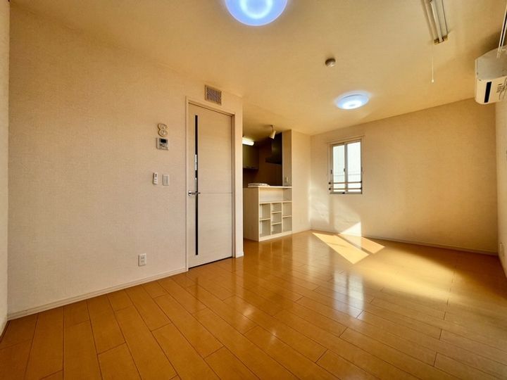 エミネンス Aの居間