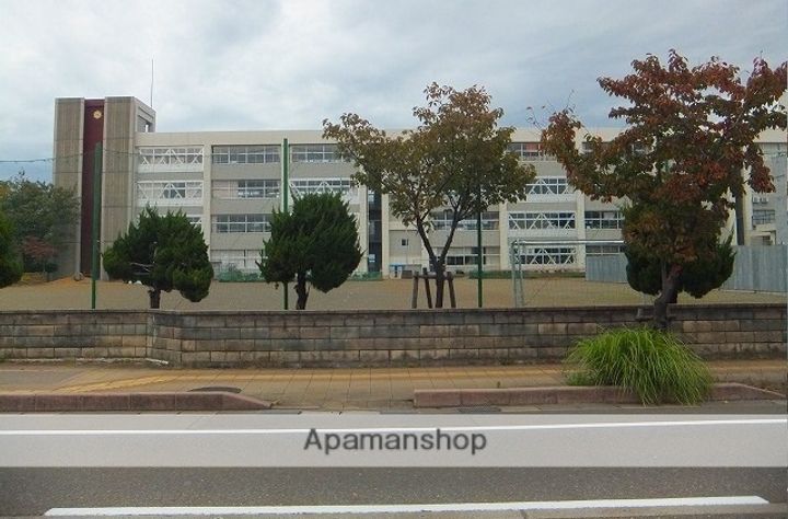 高田556511の周辺