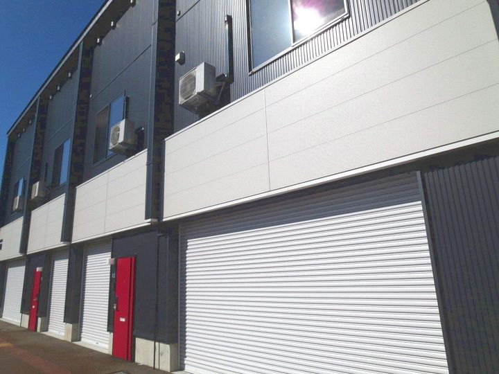 スクーデリアUNOS2の外観