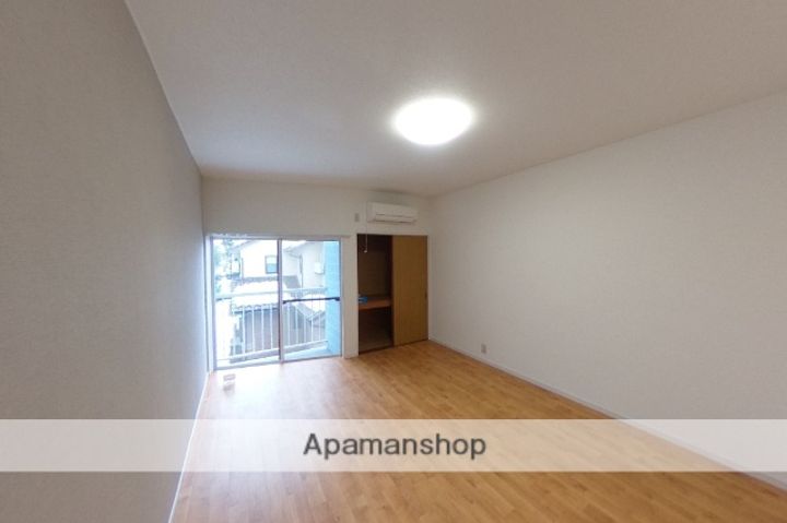 ラベンダーハウスB-3の居間