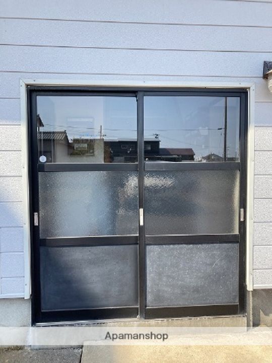 WITH YOU202の外観