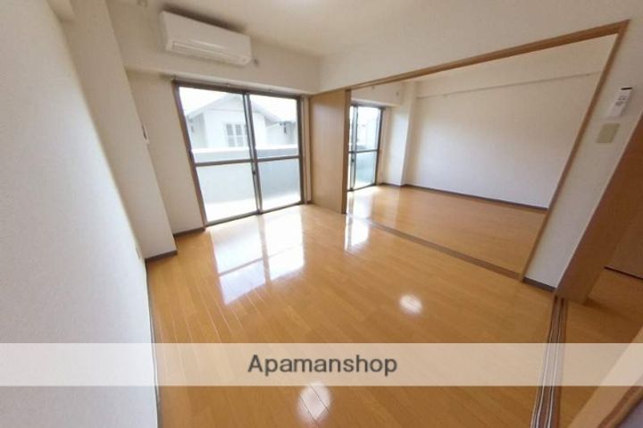 グランディール・シェトワ205の居間