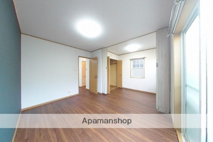 ガーデニアガーデン103の居間