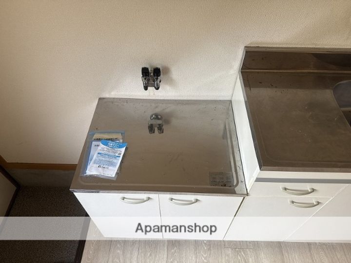 ドゥ・ラトゥール坂井103の内装