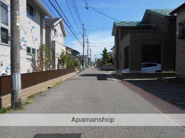 ドゥ・ラトゥール坂井201の周辺