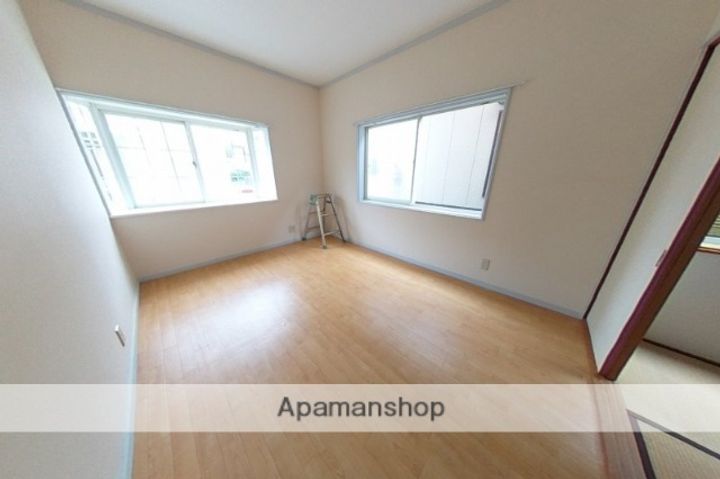 RIVABLE(リベイブル)小針台1-Aの居間