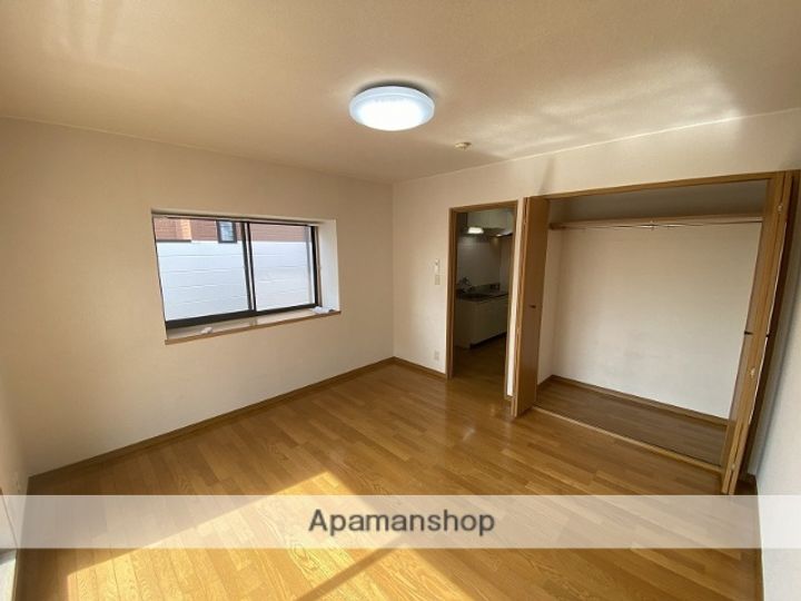 エポック坂井の内装