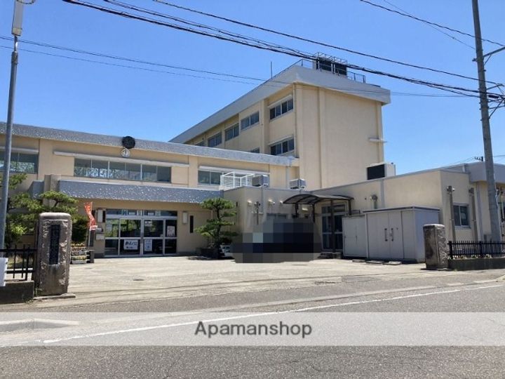 エポック坂井の周辺