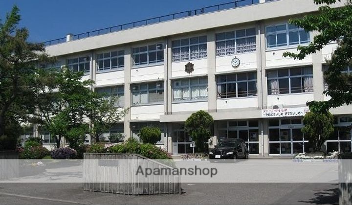 エポック坂井の周辺