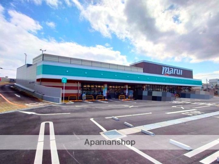 クレセントクレの周辺