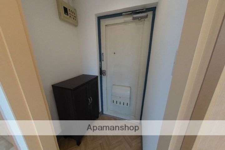 ハイツ浜浦303の玄関