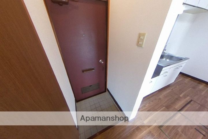 スプリングハイツの玄関