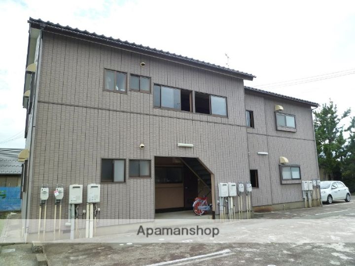 スプリングハイツの外観