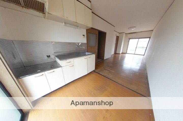 ヨークタウンロゼア8の居間