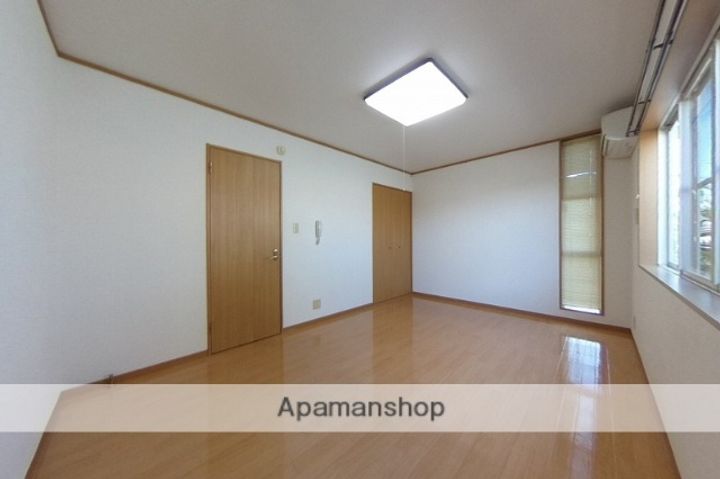 ララビー小針の内装