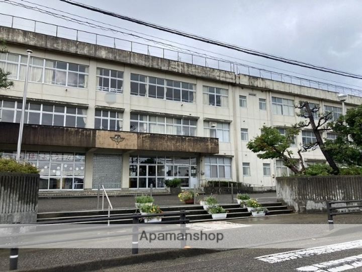 新潟県新潟市中央区堀割町(一戸建)の賃貸物件戸建ての周辺