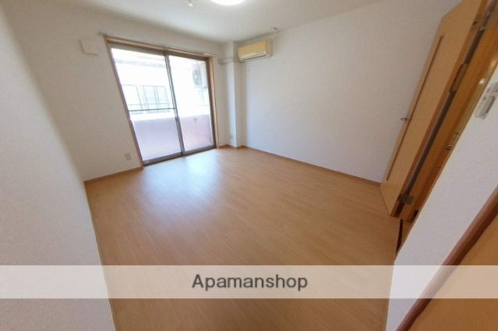 プライムステージの居間