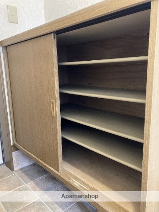 サンライズタウンF-3の内装