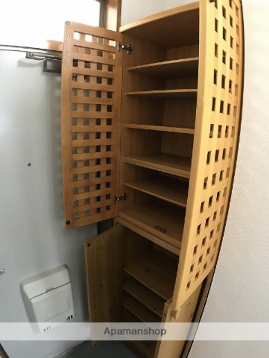 グリーンハウスⅡ101の玄関