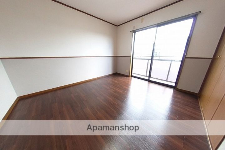 ラ・ファイエ102のその他画像