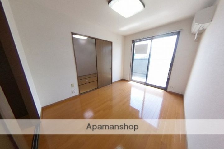 ジュネスⅥの居間