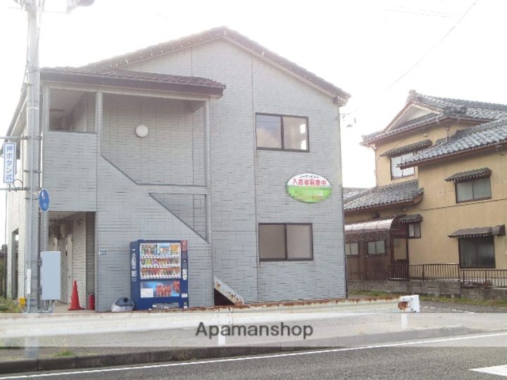 コーポハピネス小針202の外観