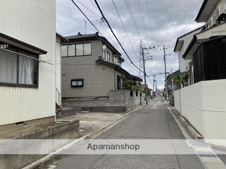 ハイツ小針2の周辺