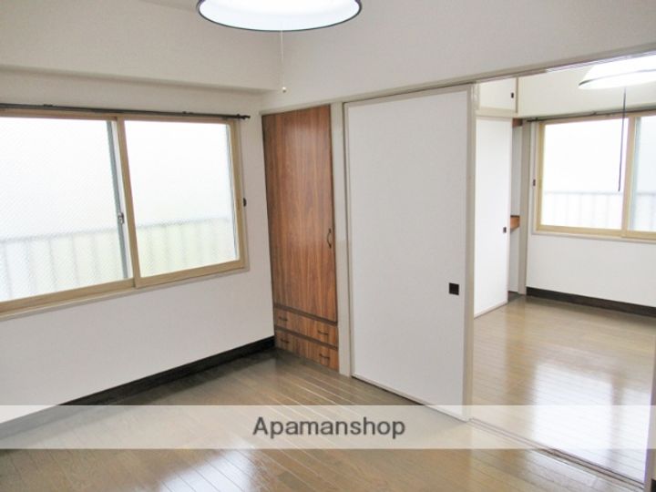 小善ビル205の内装