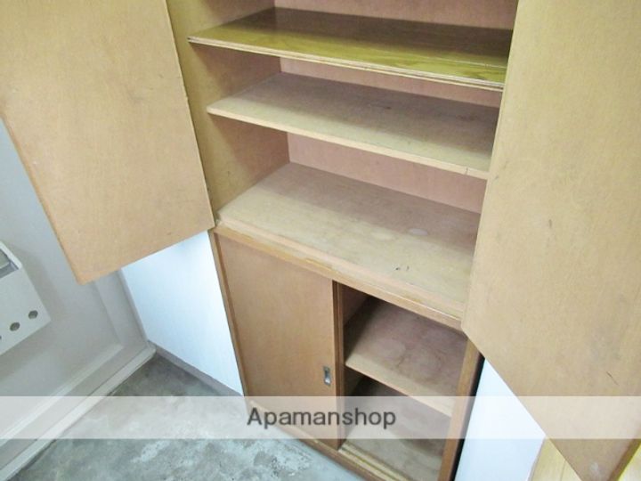 小善ビル205の内装