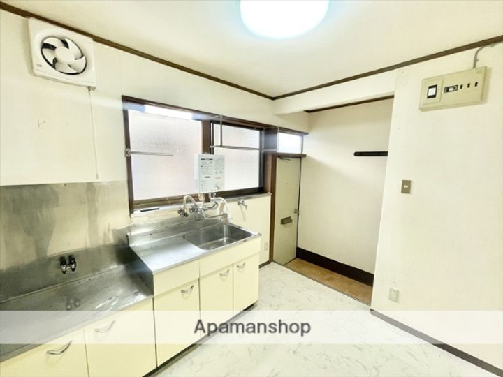 光ハイツの内装