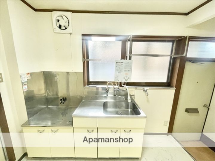 光ハイツの内装