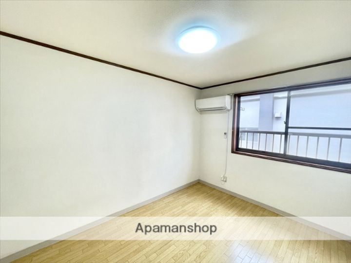 光ハイツの内装