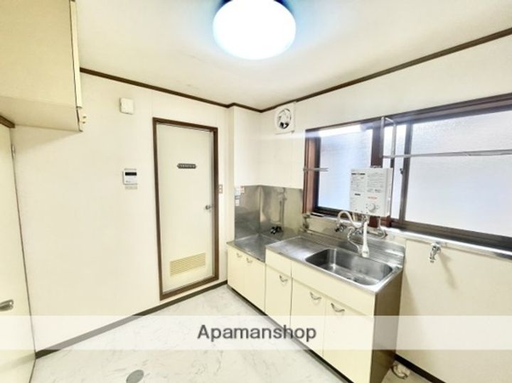 光ハイツのキッチン