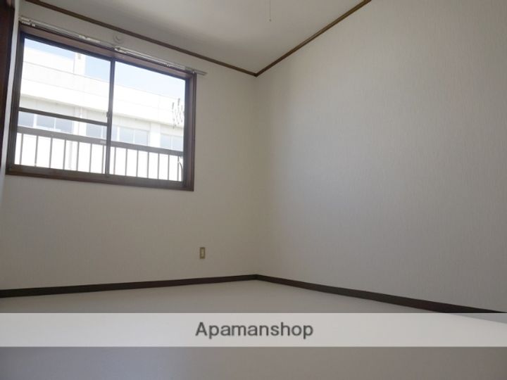 光ハイツの内装