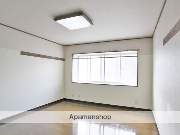 ユニメゾンⅡ105の居間