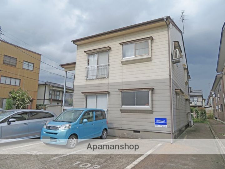 ファミールサンワ今町203の外観