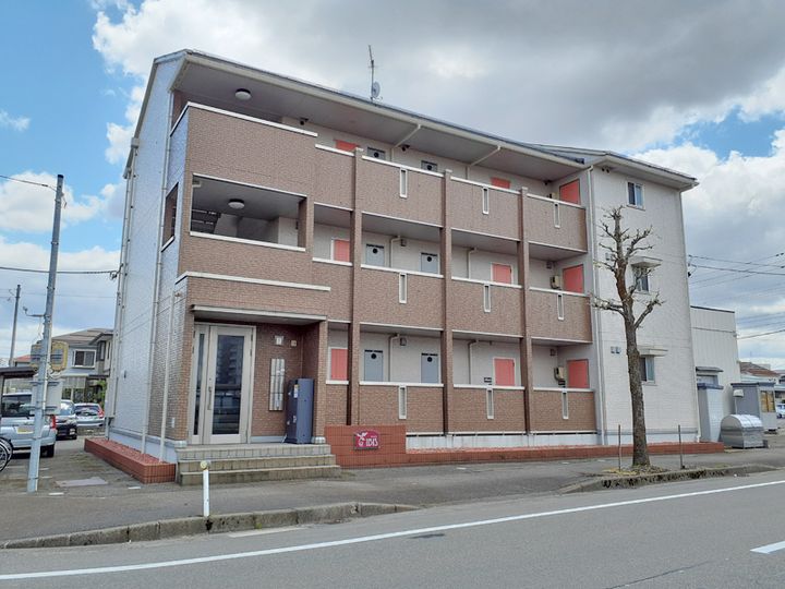 アイビスの外観