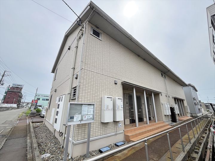 フェリオ要の外観