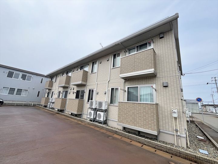 フェリオ要の外観