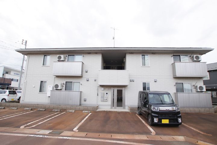 クロスTWO旭岡の外観