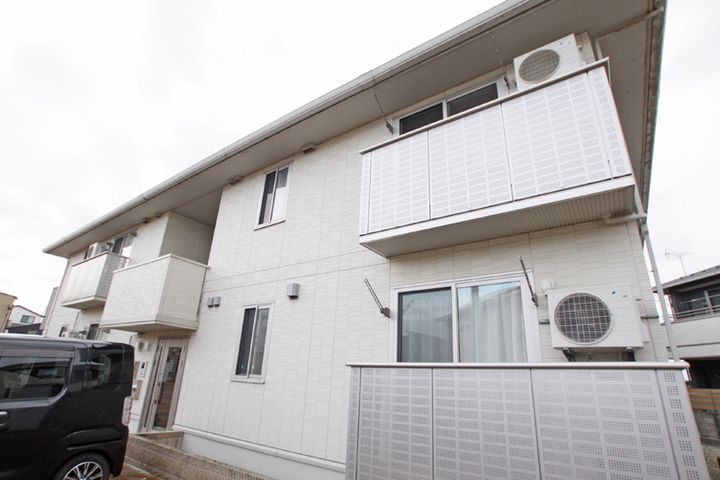 クロスTWO旭岡の外観