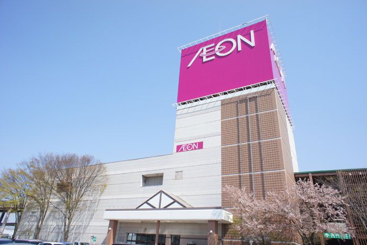 コートフィールドの周辺