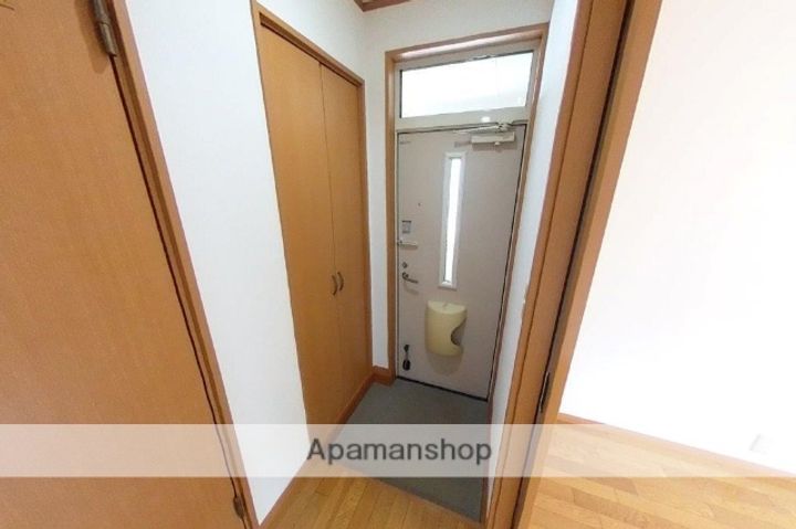 ラークコートの玄関