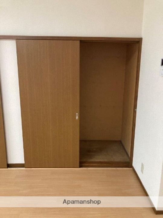 ラ・ロシェールCの内装